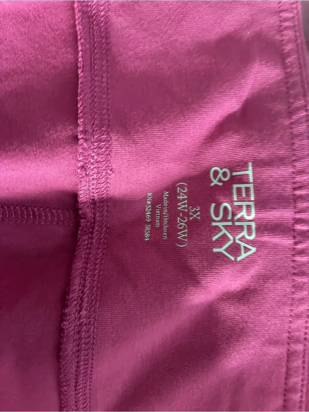 Terra & Sky High-Rise Bike Shorts in Deep Magenta - Picture 3 of 3